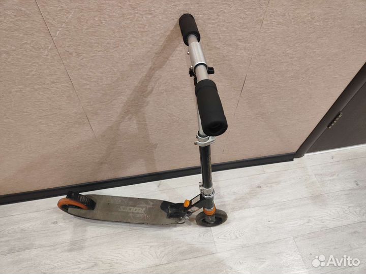 Самокат двухколесный