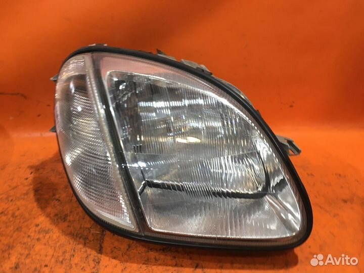 Фары Mercedes-Benz Slk-Class R170