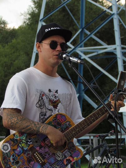 Музыкант на мероприятие