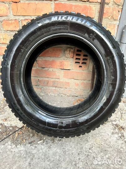 Michelin X-Ice North 4 205/60 R16