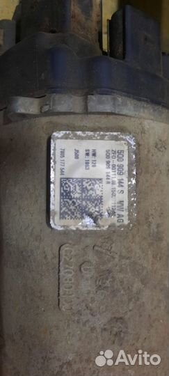 Двигатель рулевой рейки на Шкоду octavia а7