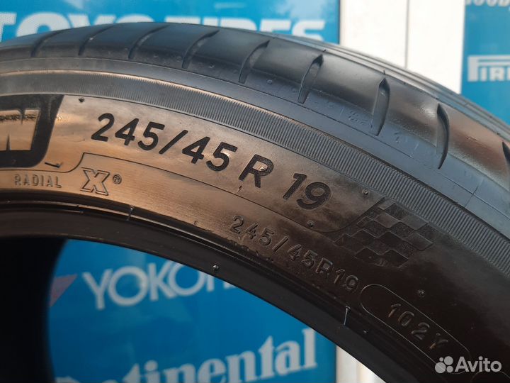 Michelin Pilot Sport 4 245/45 R19 102Y