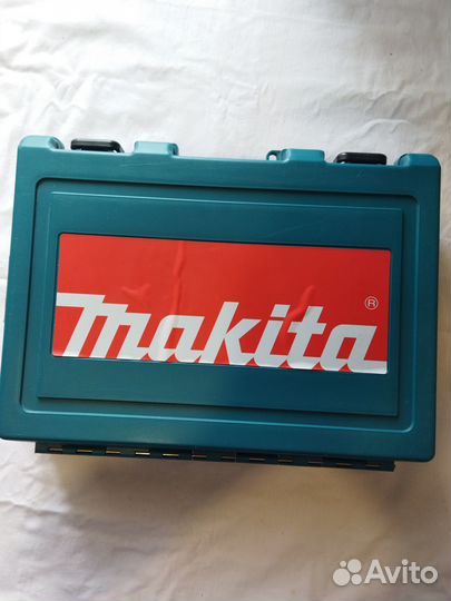 Перфоратор makita HR 2450 780вт б/у немного