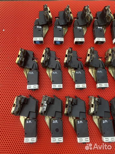 Замки дверей на Mitsubishi carisma