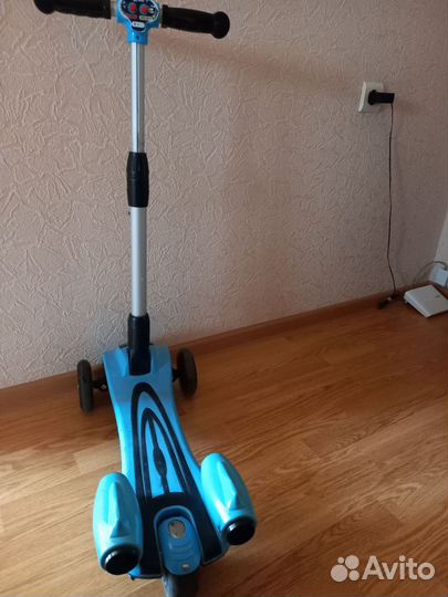 Самокат leile