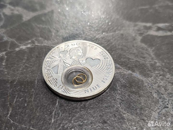 2 доллара ниуэ, счастья и любви