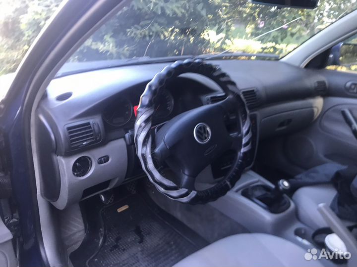 Volkswagen Passat 2 МТ, 2001, 345 000 км