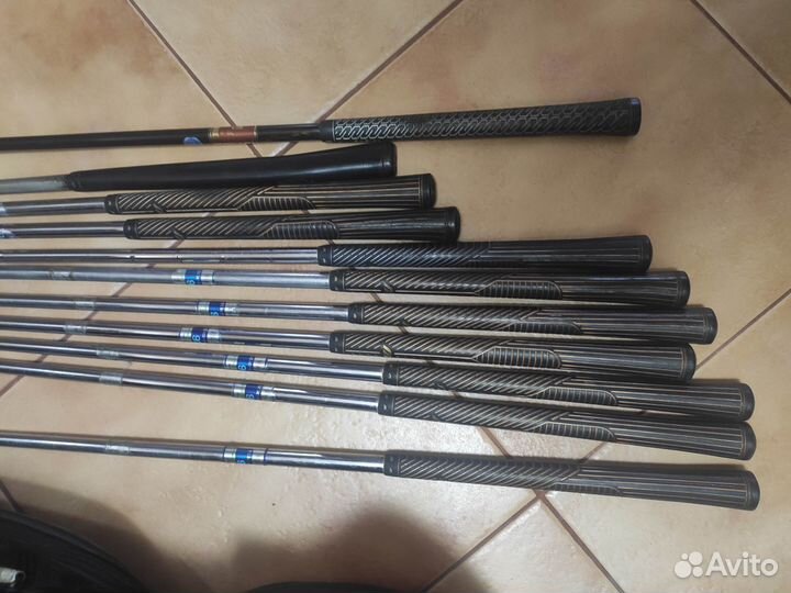 Набор клюшек для гольфа