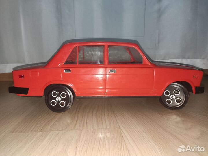 Игрушка LADA 2107 (1990год)