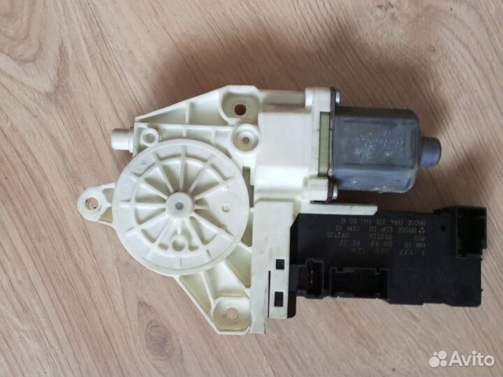 Моторчик стеклоподъемника на peugeot 407