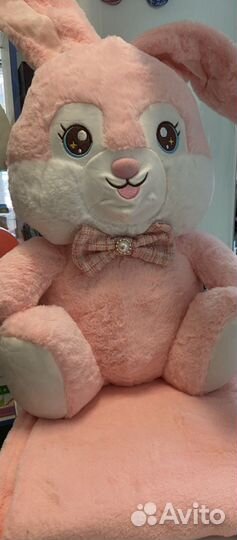 Мягкая игрушка с пледом