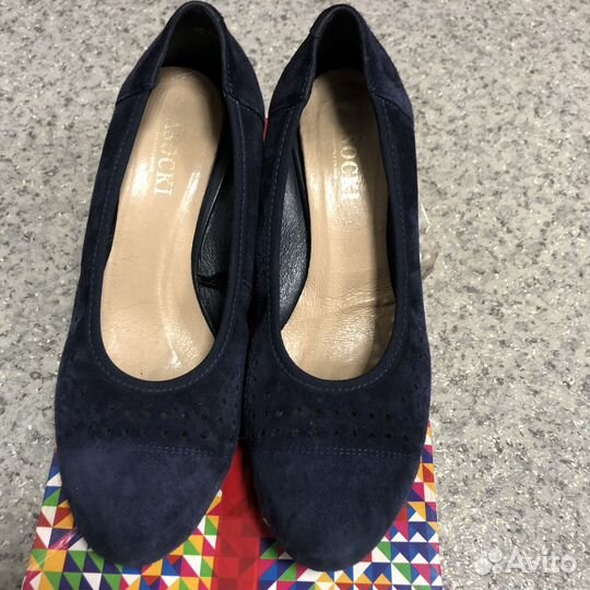 Туфли замшевые 36р. Lasocki