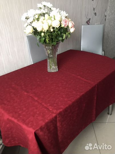 Скатерть праздничная