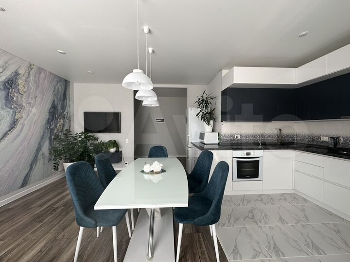 3-к. квартира, 94,2 м², 1/5 эт.