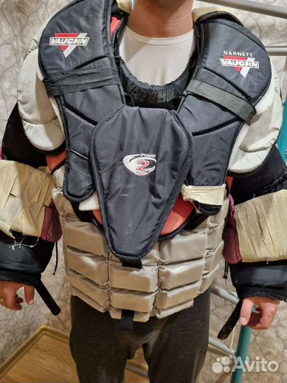 Вратарский нагрудник