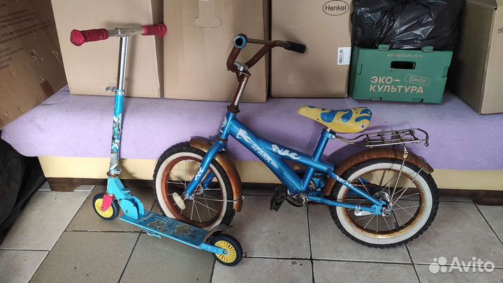 Отдам велосипед и самокат детский