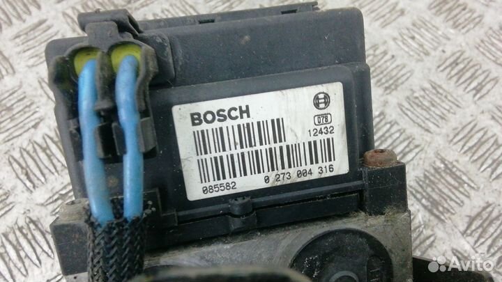 Блок ABS Nissan Primera P11 2000 476608F826