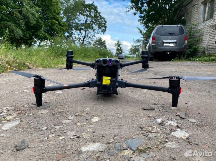 Квадрокоптер Matrice 30T