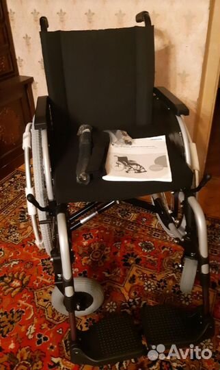 Коляска инвалидная.новая
