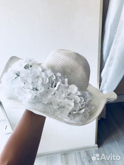 Шляпа с широкими полями