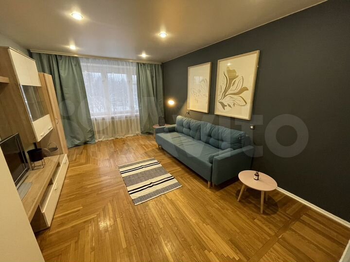 4-к. квартира, 100 м², 5/10 эт.