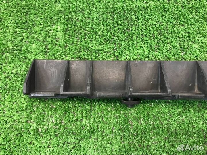 Кронштейн бампера задний левый Audi A8 D3 BFM 2005