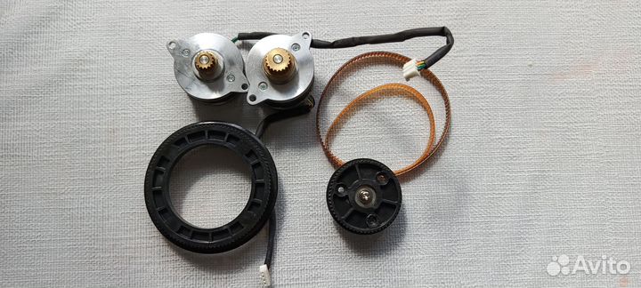 Шаговый двигатель