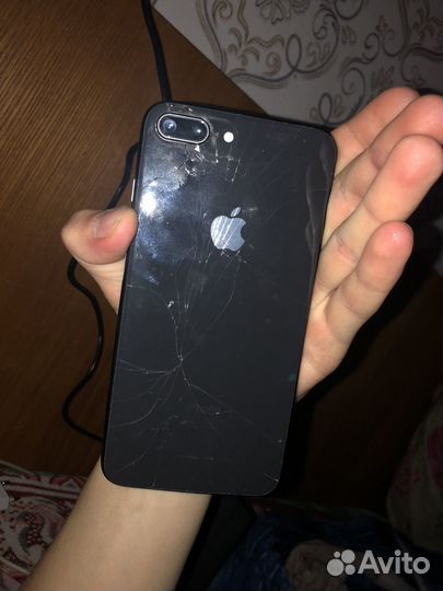 iPhone 8 Plus, 64 ГБ