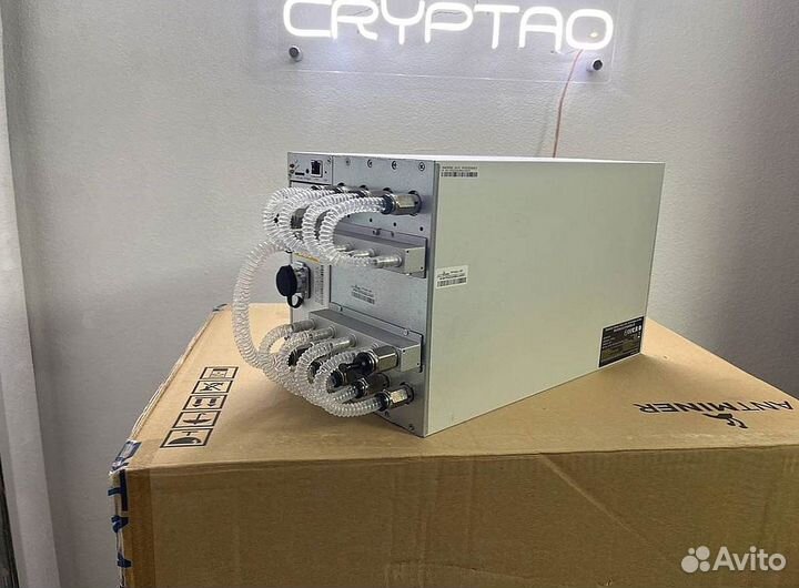 Асик AntMiner S21 hydro 335T