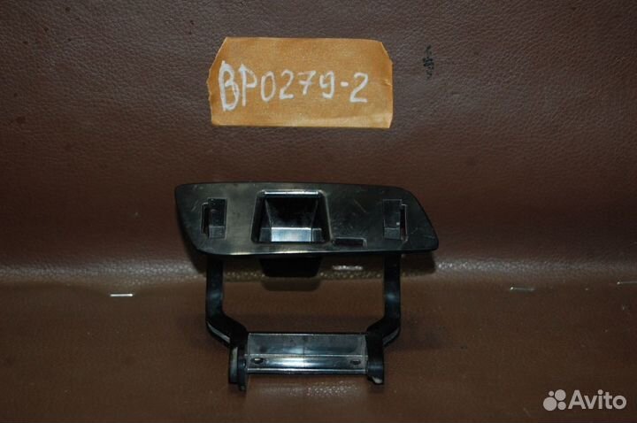 Крышка омывателя фар правая-Volvo V90 2 (2016-20)