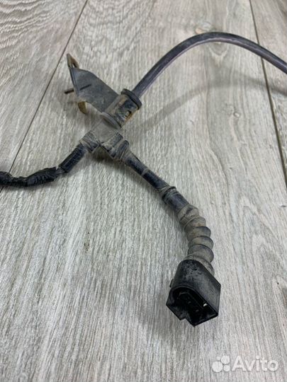 Датчик ABS задний правый Mazda Сх 9 TC PY 2019