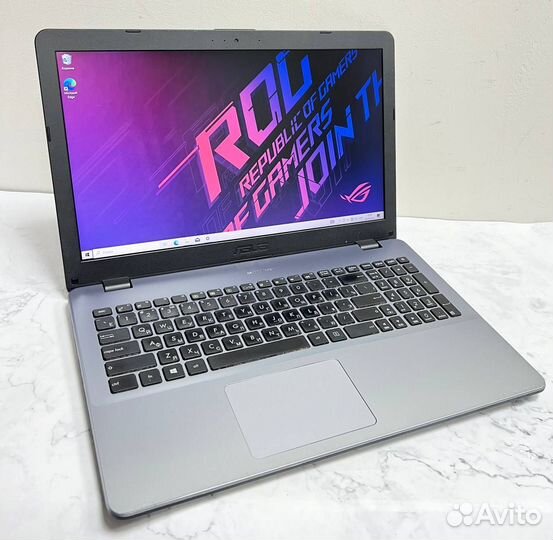 Шустрый ноутбук Asus core i3