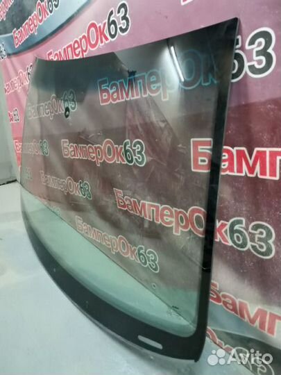 Стекло лобовое передний Volkswagen Polo