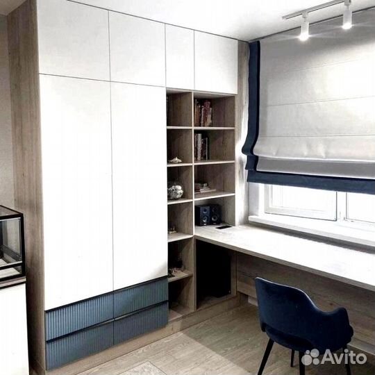 Рабочая зона у окна