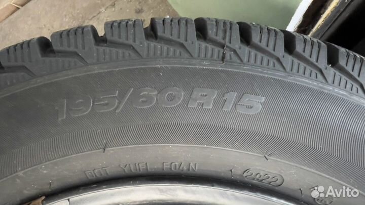 Viatti Brina Nordico V-522 195/60 R15 88T