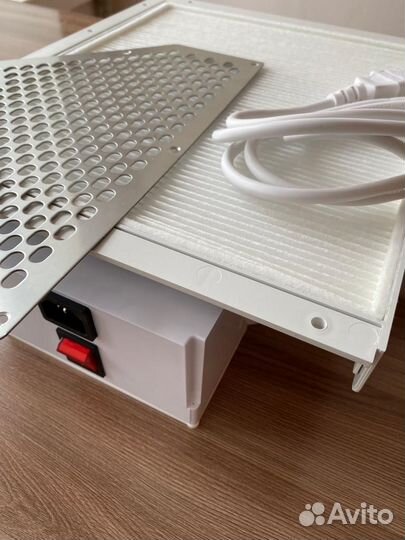 Вытяжка для маникюра встраиваемая