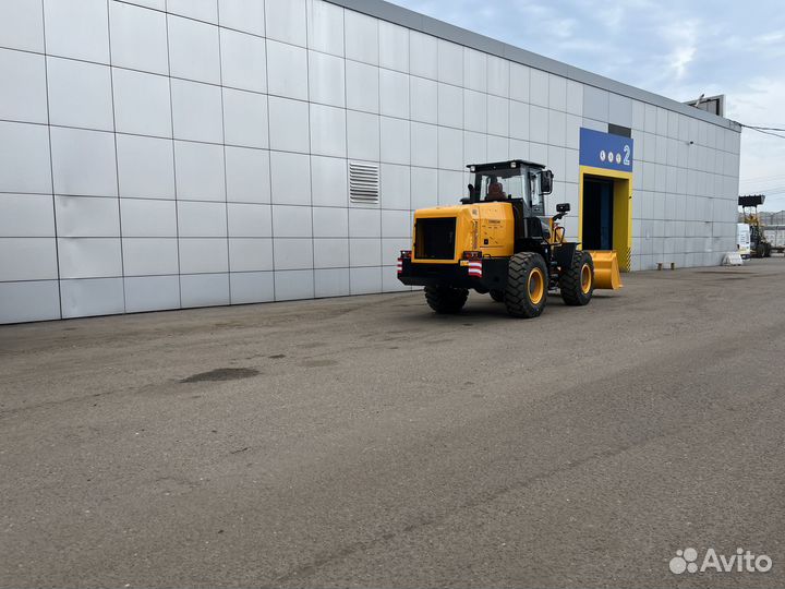 Фронтальный погрузчик Lonking CDM836N, 2023