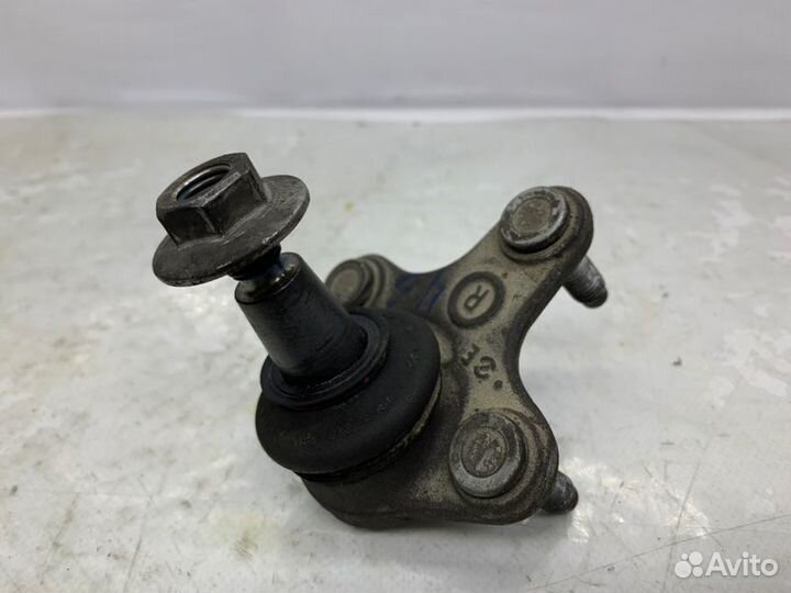 Шаровая опора правая Volkswagen Passat Cc 2.0 2009