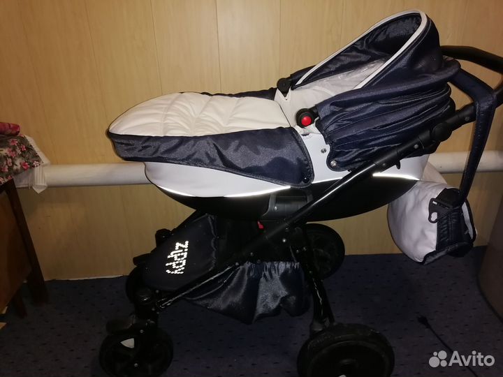 Прогулочная коляска 2в1