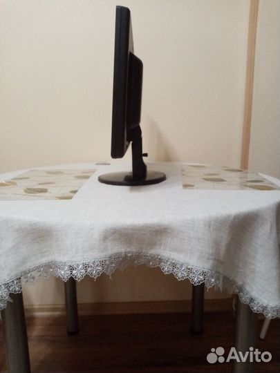 Монитор LG W1942S