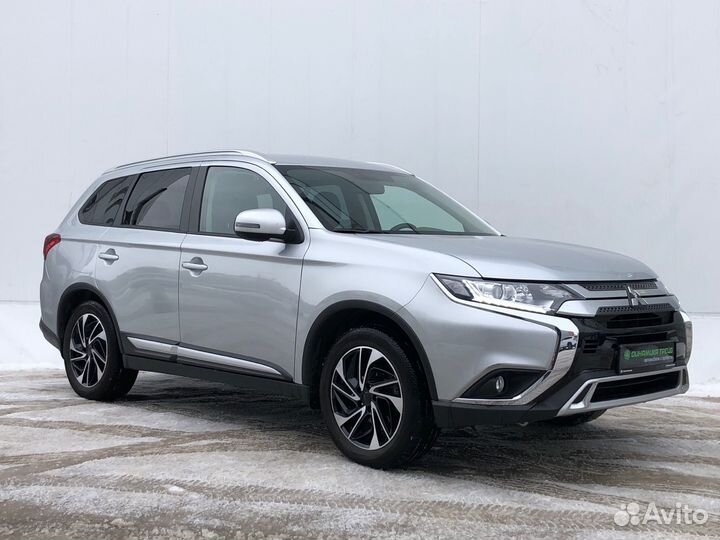 Mitsubishi Outlander 2.0 CVT, 2020, 65 783 км