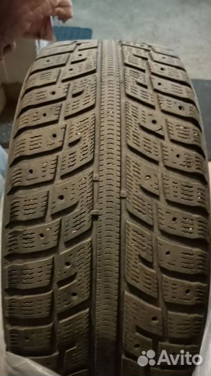 Kumho I'Zen KW22 215/55 R17 98T