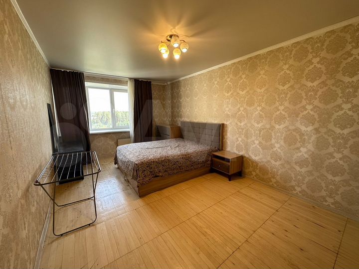 1-к. квартира, 32 м², 8/10 эт.