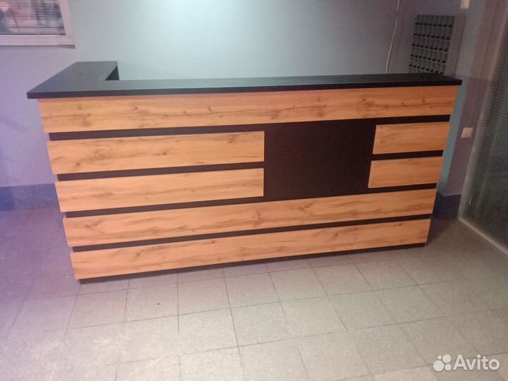 Стойка ресепшн, угловая