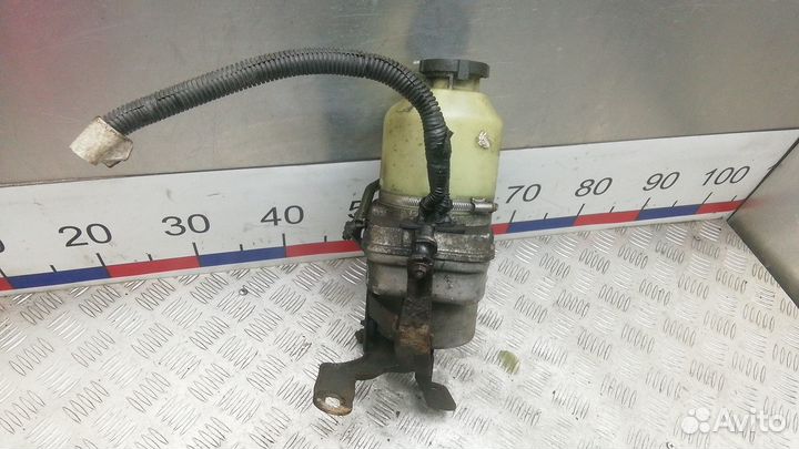 Насос эур Opel Zafira B (2005-2012)