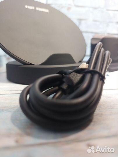 Беспроводная зарядка 3в1