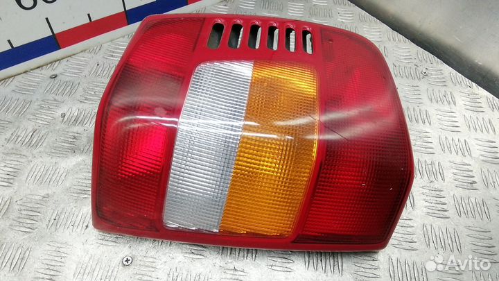 Фонарь Jeep Grand Cherokee WJ (1999-2003)