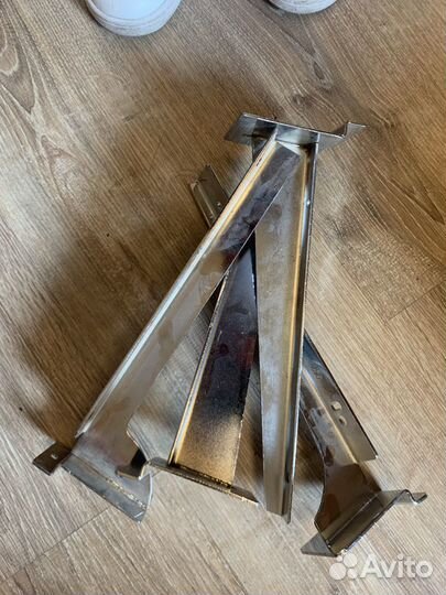 Кронштейн для полки