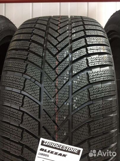 Bridgestone Blizzak LM-005 205/55 R16