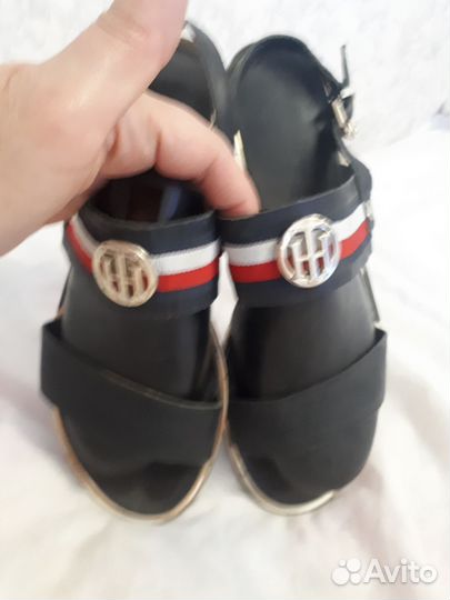 Сандали tommi hilfiger 38-38.5разм